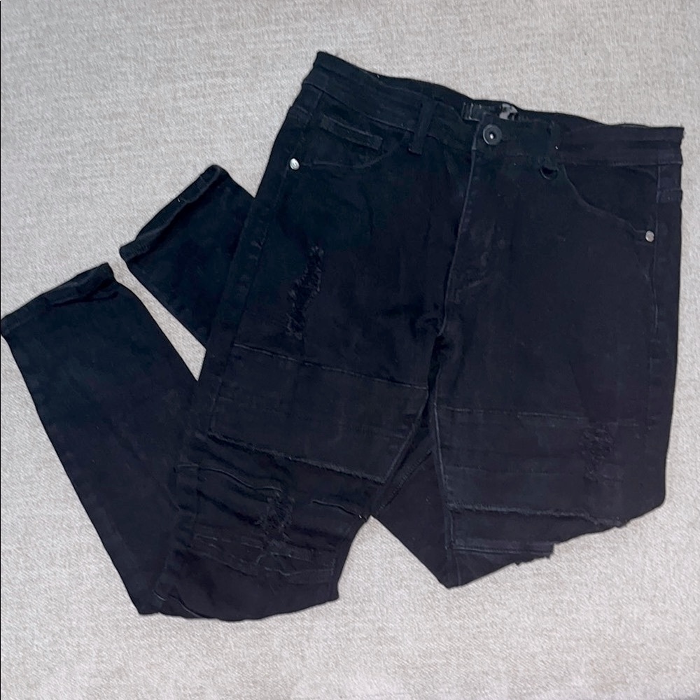 Black Skinny Jeans with Moto Style accents size 32